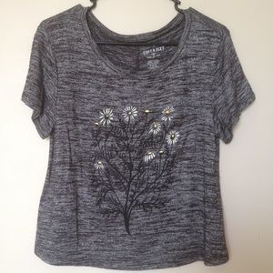Price Reduced! Women's Daisy Top